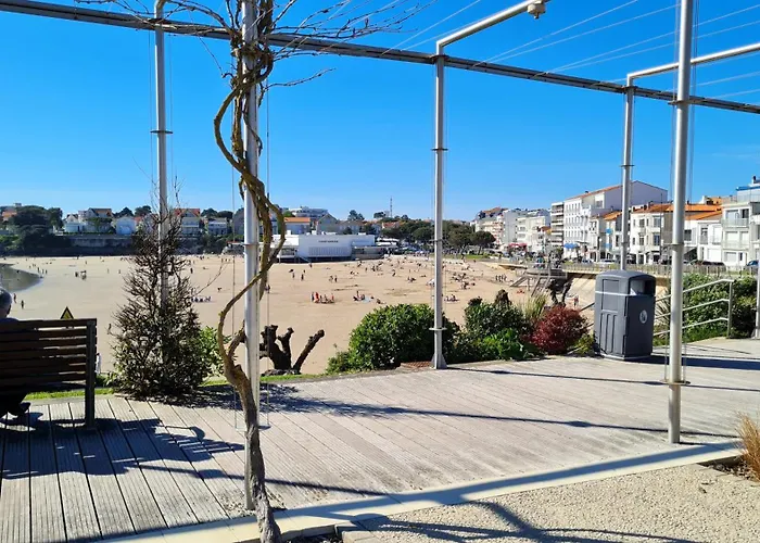 Sur - Quartier Pontaillac - - Piscine Collective * ヴォー・シュル・メール