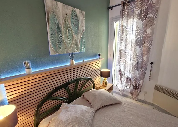 Sur - Quartier Pontaillac - - Piscine Collective ヴォー・シュル・メール