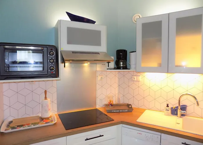 Sur - Quartier Pontaillac - - Piscine Collective * ヴォー・シュル・メール